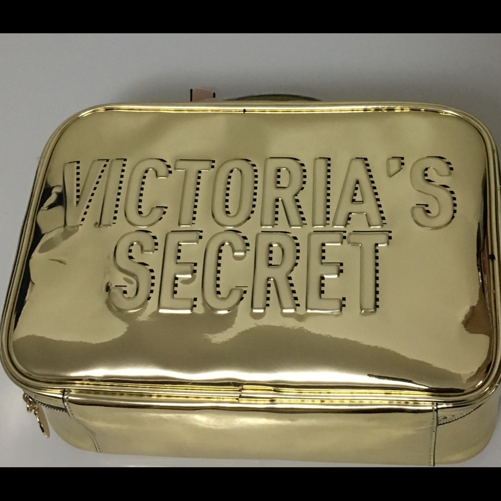 Victoria’s Secret Gold Makeup Traveling Bag - Picture 2 of 5